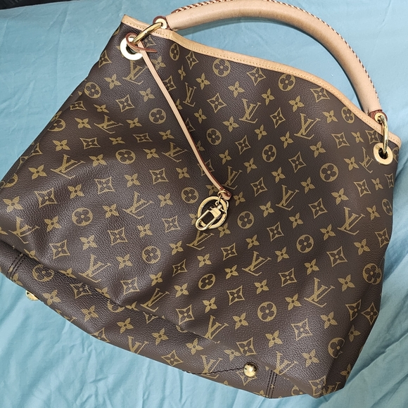 Louis Vuitton Monogram Artsy - Picture 7 of 7